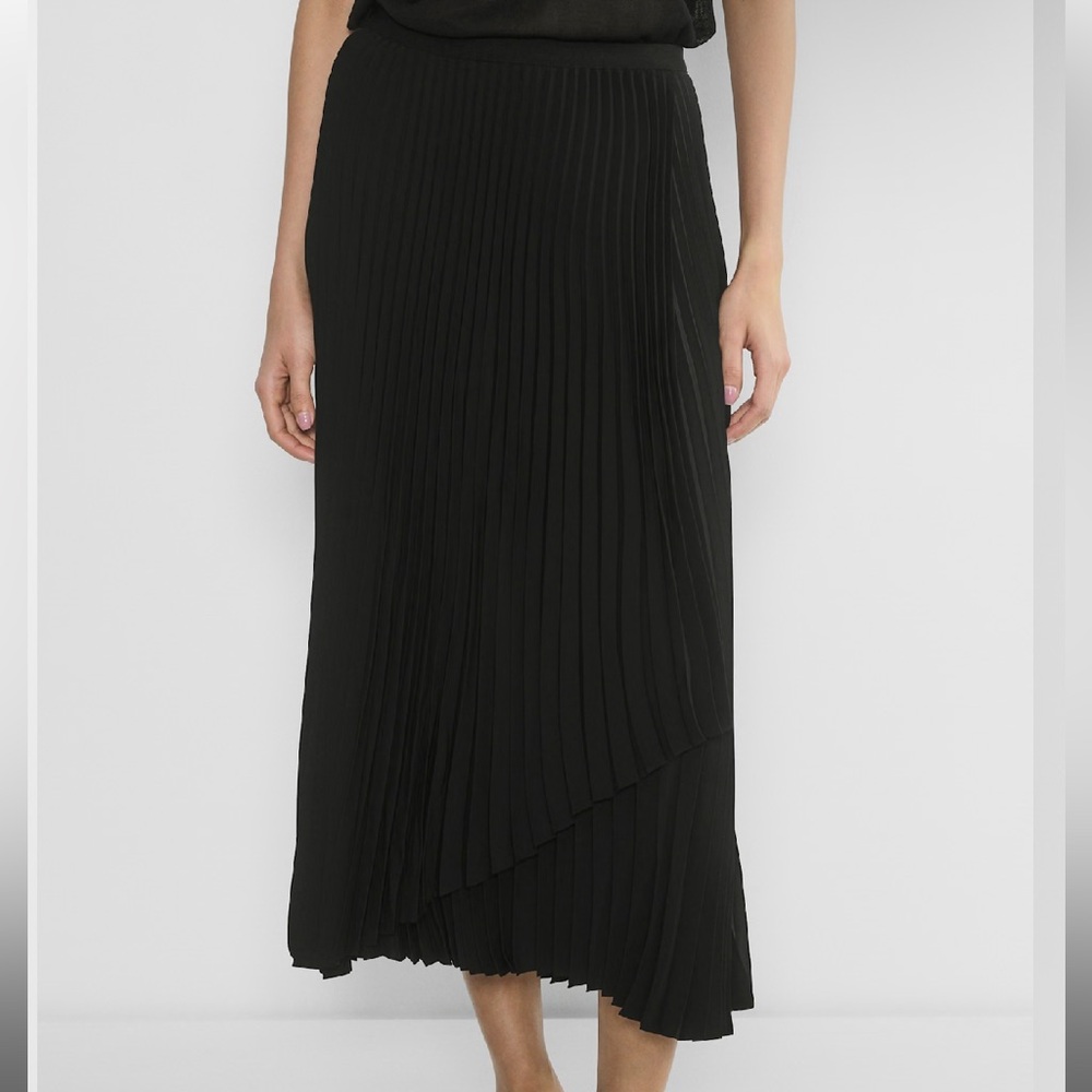 Babaton Pleated Ladder Midi Skirt